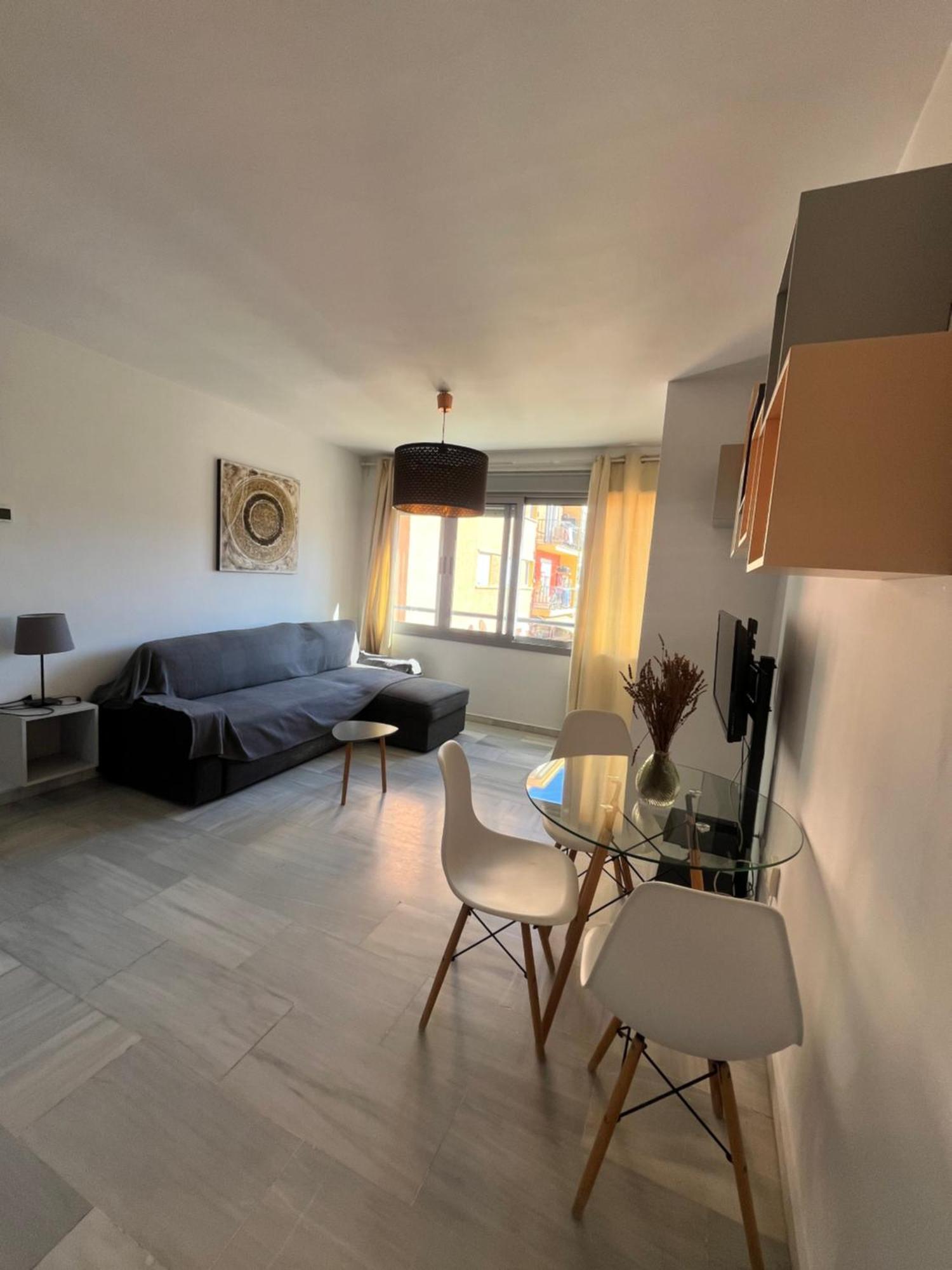 Apartament Deluxe With Parking - Carlos Haya *