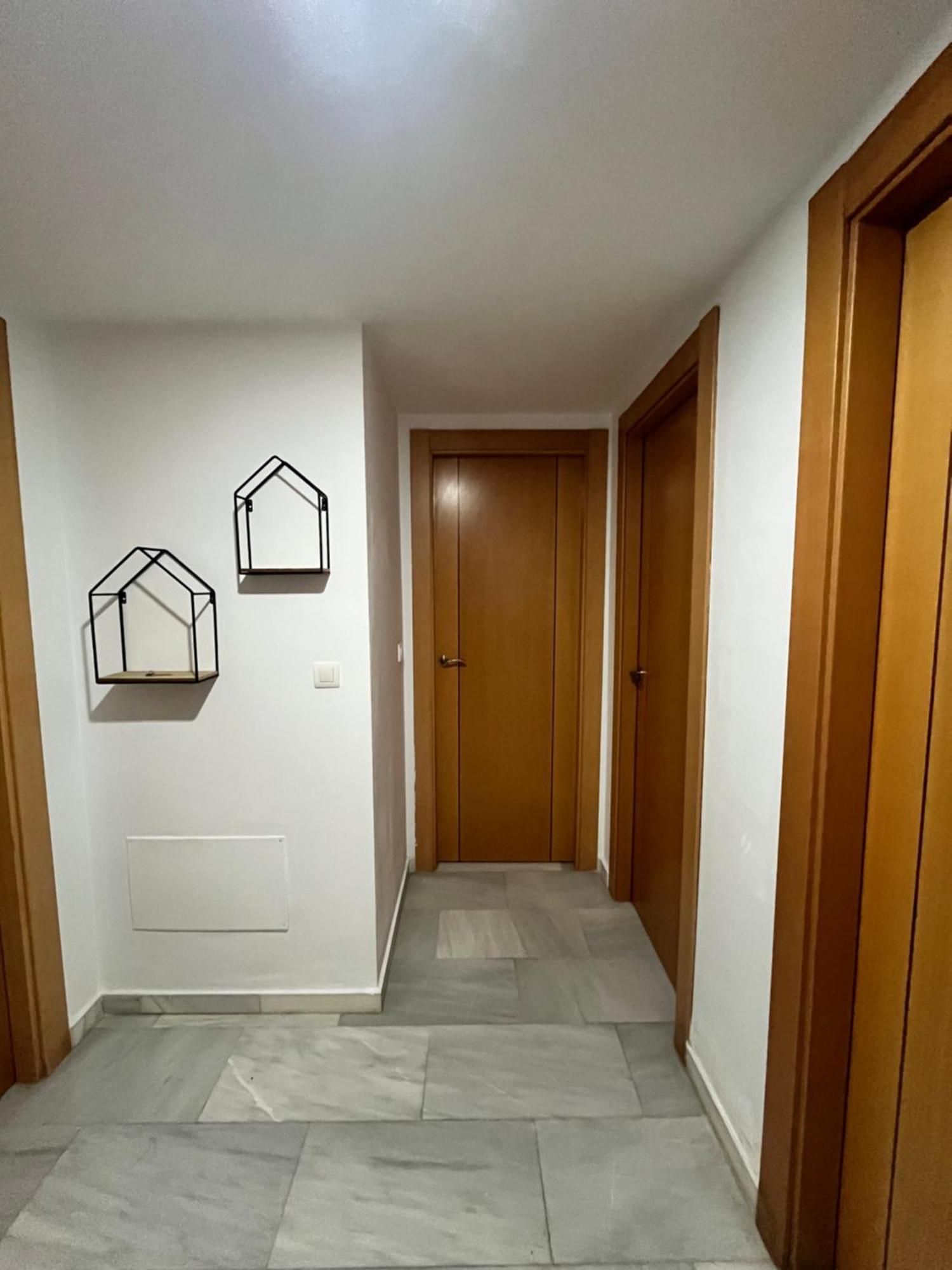 Deluxe With Parking - Carlos Haya Apartament *