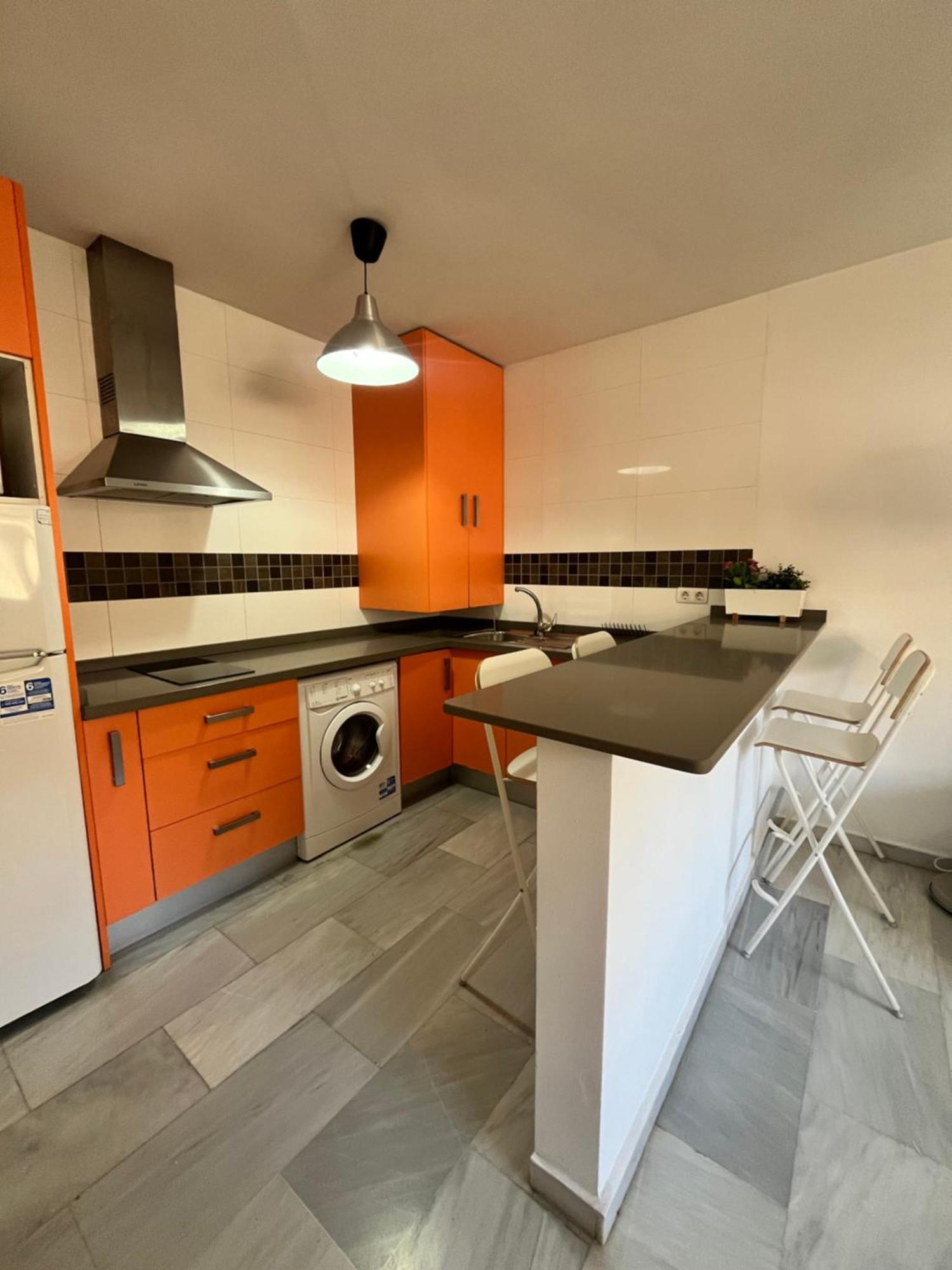 Deluxe With Parking - Carlos Haya Apartament